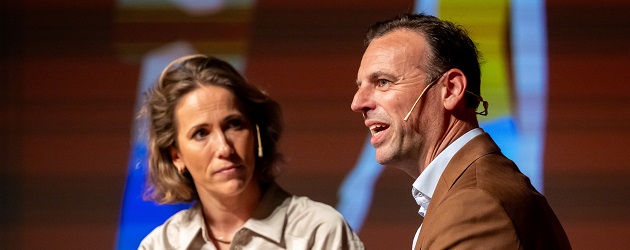 Dagvoorzitter Viola Heeneman en Joost Weekers van het ministerie van Economische Zaken